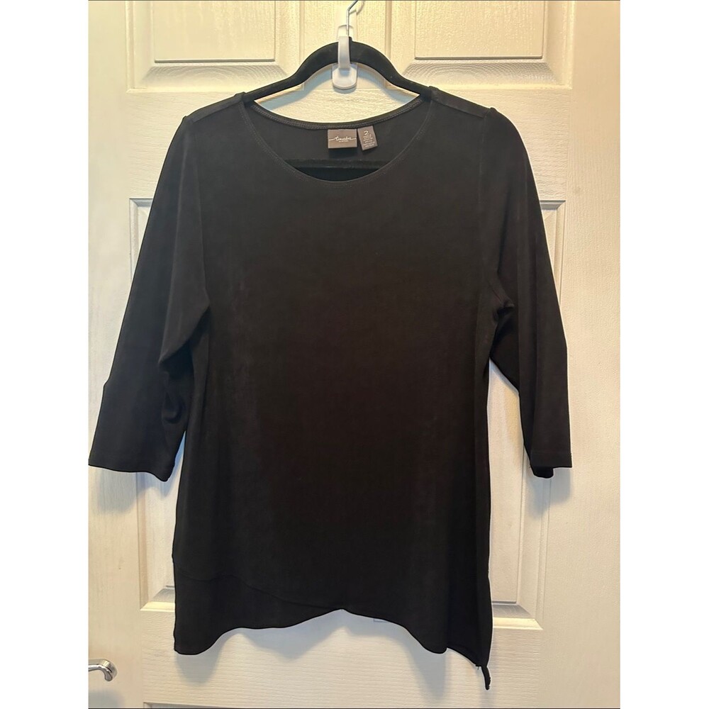 Travelers by Chico's Black 3/4 Sleeve Scoop Neck Knit Top Sharkbite Hem Size 2
